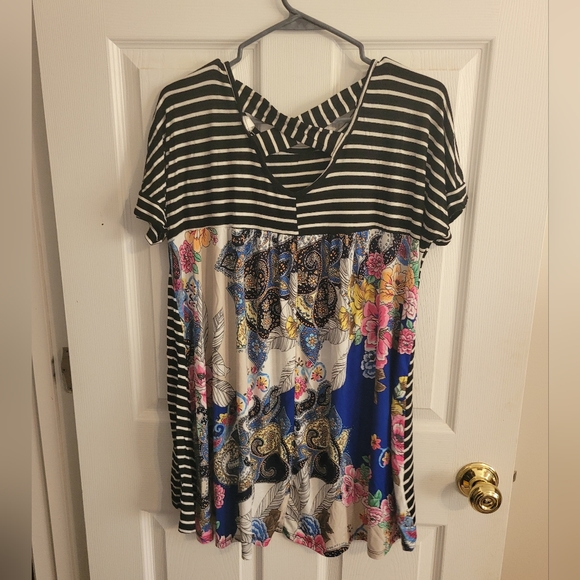 Lilypad Stripe and Floral Blouse Top - Picture 2 of 2